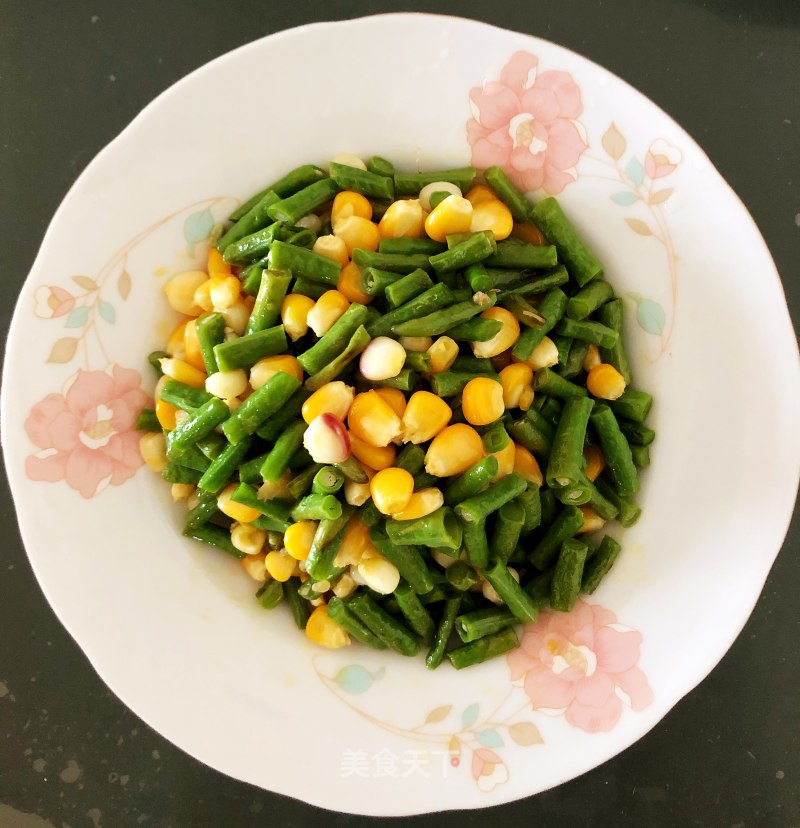 Stir-fried Cowpea Festival with Two-color Corn Kernels recipe