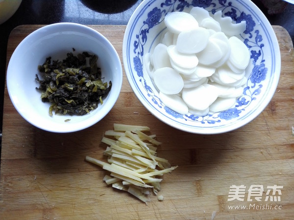 Pickled Vegetables, Winter Bamboo Shoots and Rice Cake Soup recipe