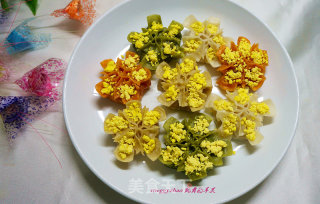 Colorful Peony Flower Hot Noodle Steamed Dumplings recipe