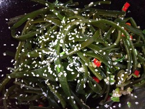 Refreshing Cold Dish-hot and Sour Kelp Shreds recipe