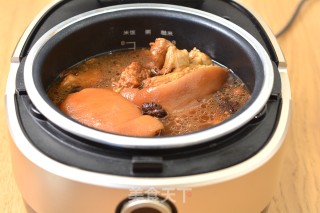 Rice Cooker Braised Elbow recipe