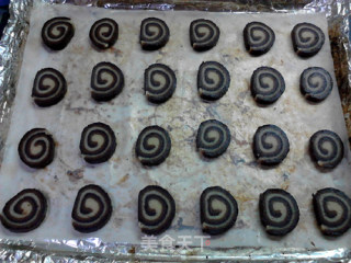 #aca Fourth Session Baking Contest# Making Pornographic Three-color Swirling Biscuits recipe