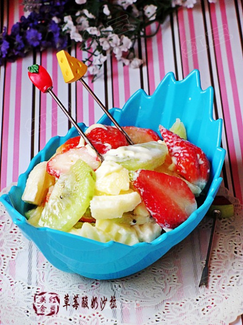 Yogurt Strawberry Salad recipe
