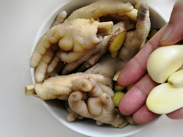 Cold Chicken Feet recipe