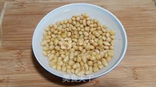 Soy Milk with Red Dates, Walnuts and Wolfberry recipe