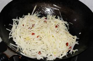 Stir-fried Vermicelli with Potato Shreds recipe