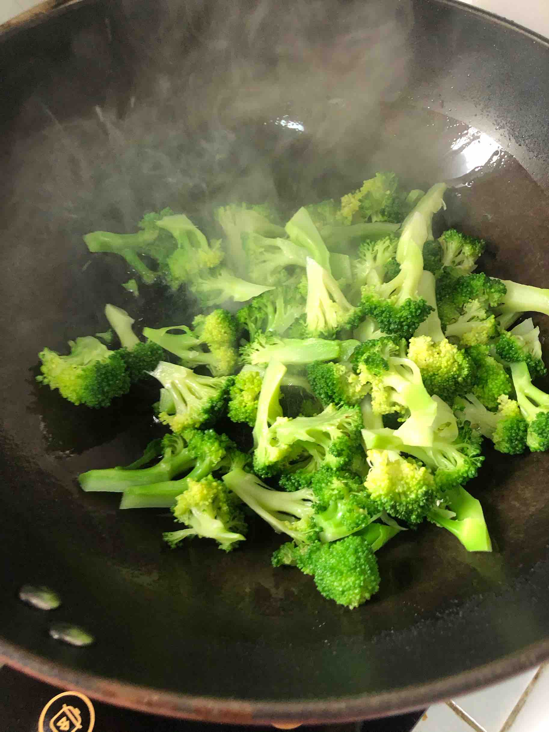 Vegetarian Stir-fried Broccoli recipe