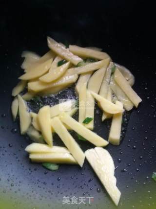 Celery Heart Potato Chips recipe