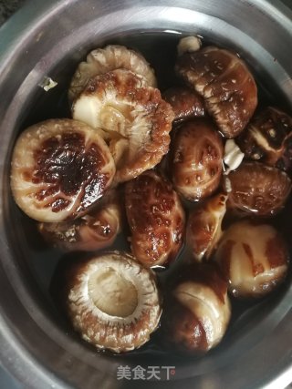 Braised Abalone Fish Maw in Oyster Sauce recipe