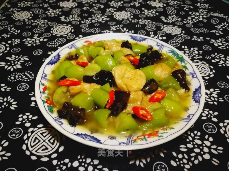 Stir-fried Loofah with Gluten recipe