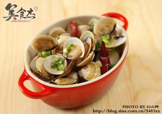 Wine Steamed Clams recipe