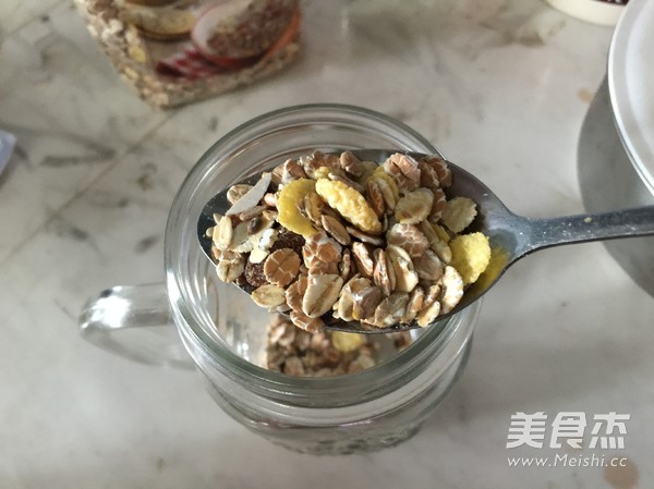 Oatmeal Yogurt Cup recipe