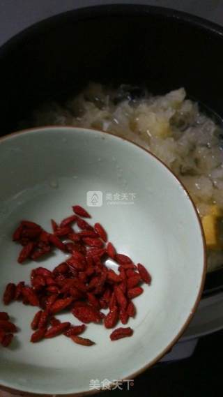 Sweet Potato Tremella Soup recipe