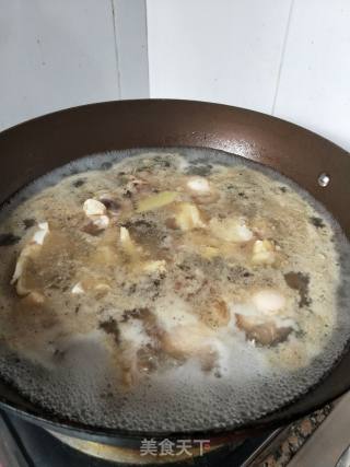 Chicken Stewed with Mushrooms recipe