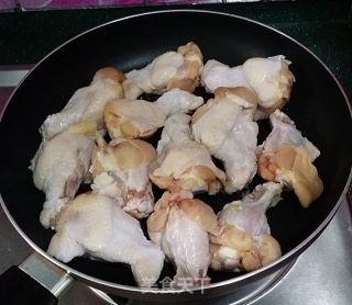 Roasted Chicken Wing Roots with Hericium recipe