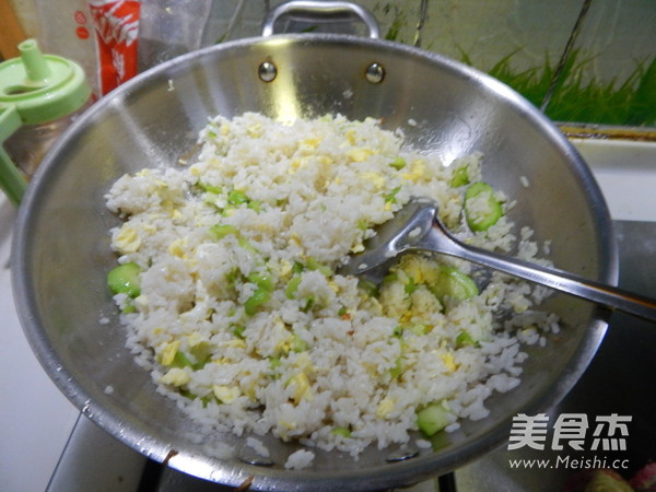 Loofah and Egg Fried Rice recipe