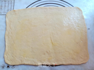 Wheat Golden Flower Bread recipe