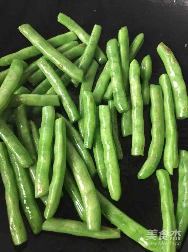 Stir-fried String Beans recipe