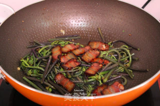 Fried Bacon with Bracken recipe