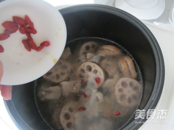 Lotus Root Pork Ribs Soup recipe