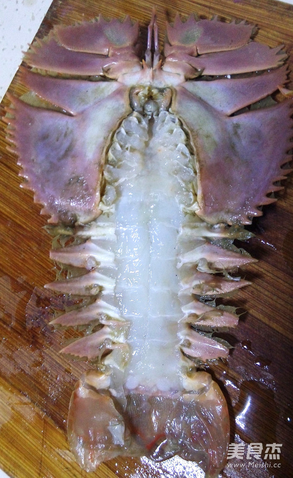 Steamed Nine-tooth Fan Shrimp with Garlic recipe