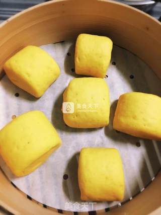 Pumpkin Steamed Buns-golden Knife Cut Steamed Buns recipe