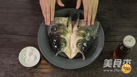 Shuangjiao Fish Head, Half of One Person's Feelings Will Not Break Up recipe