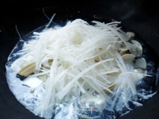 Baibei Tofu and Radish Soup---clearing Heat and Removing Fire recipe