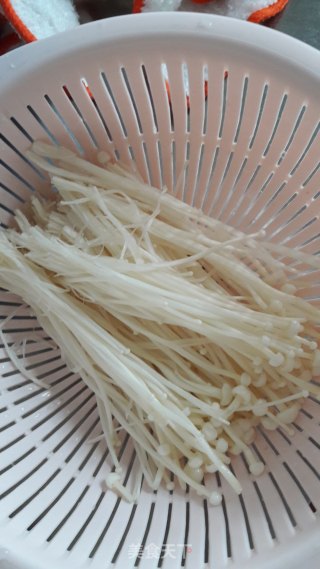Enoki Mushroom Egg Soup recipe