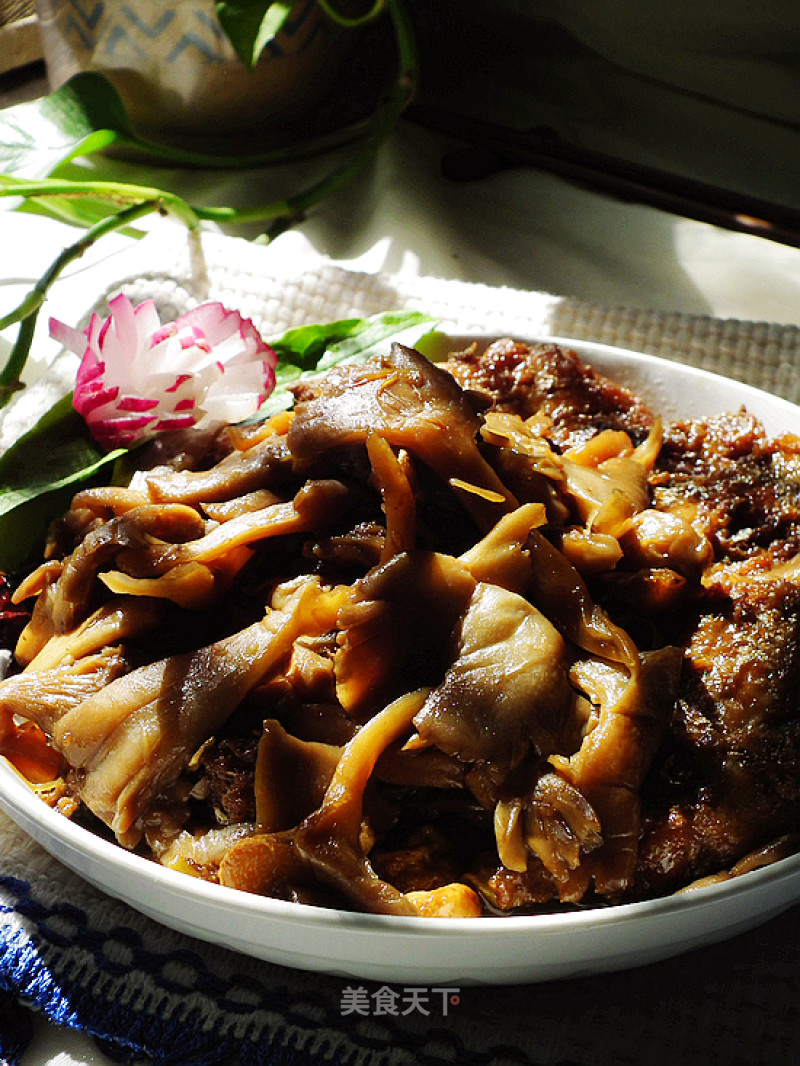 Stewed Octopus with Fresh Mushrooms recipe