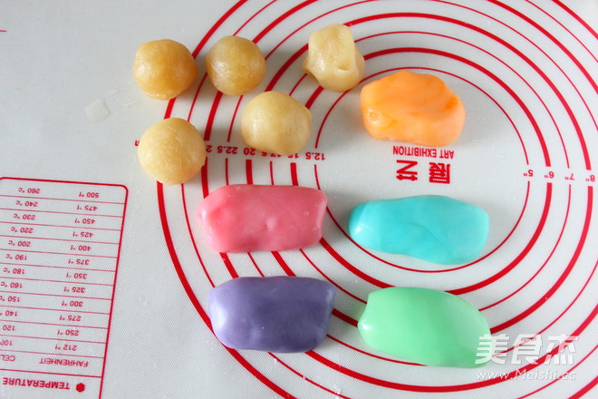 Colorful Three-dimensional Moon Cakes recipe