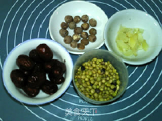 Soy Milk with Red Dates, Lily and Lotus Seeds recipe