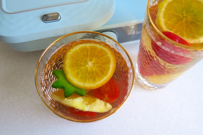 Delicious Summer Fruit Tea recipe