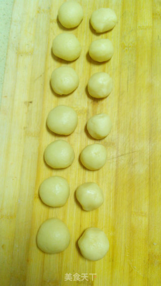 Meringue Five-core Moon Cakes recipe