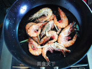 The Taste from The Ocean-boiled Nine-section Prawns recipe