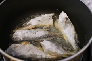 Pan Fried Small Yellow Croaker recipe