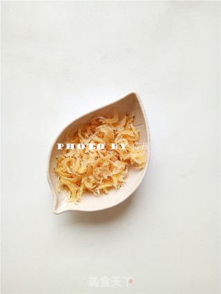Stir Fried Fungus with Cabbage recipe