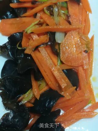 Carrots Stir-fried Black Fungus recipe