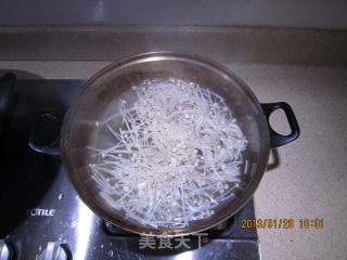 Enoki Mushrooms in Cold Salad【refreshing Cold Dishes】 recipe