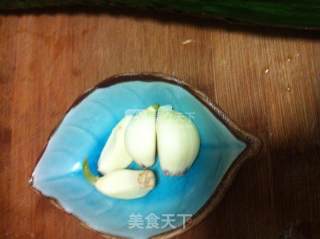 Preserved Egg Mixed with Sting Skin recipe