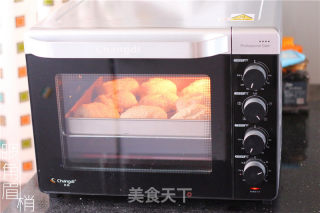 Creamy Sesame Rolls recipe