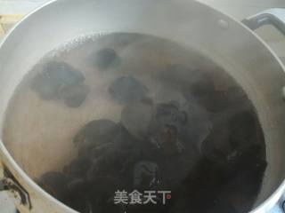 Broccoli with Fungus recipe