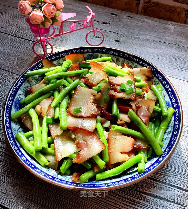 Stir-fried Bacon with Beans recipe