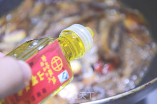 Mountain Brother Came to Cooking Class: Roasted Fish in Oil with Shredded Mountain Pepper recipe