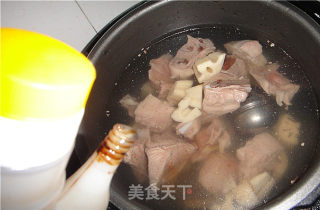 Ginseng Lotus Root Dragon Bone Soup recipe