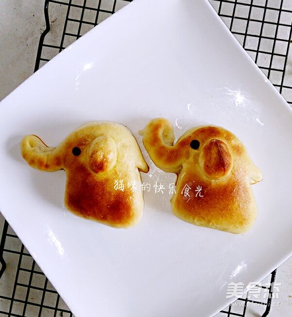 Meat Floss Baby Elephant Bread recipe