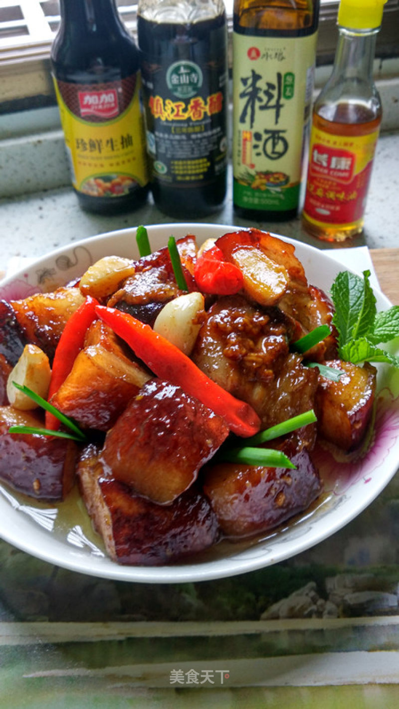 Braised Pork with Sweet Vinaigrette recipe