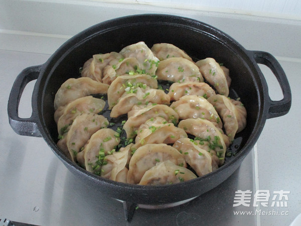 Black Fungus and Fresh Meat Potstickers recipe