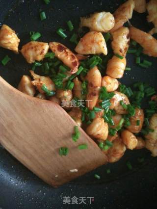 Stir-fried Shrimp Cubes with Soy Sauce recipe