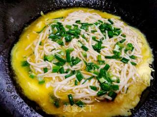 Fried Egg Noodles recipe